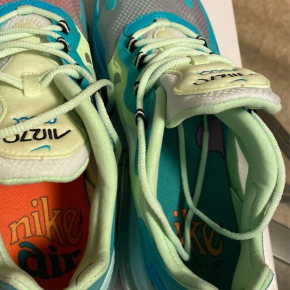 Nike AIR MAX Women's Multicolor Sneakers SIZE 8 FITS LIKE AN 8.5 - Picture 3 of 8